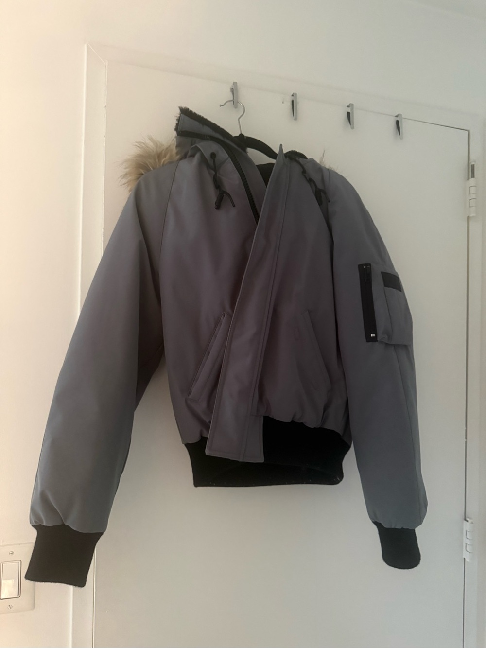 TNA' Grey Puffer Jacket with Hood and Faux-Fur Trim